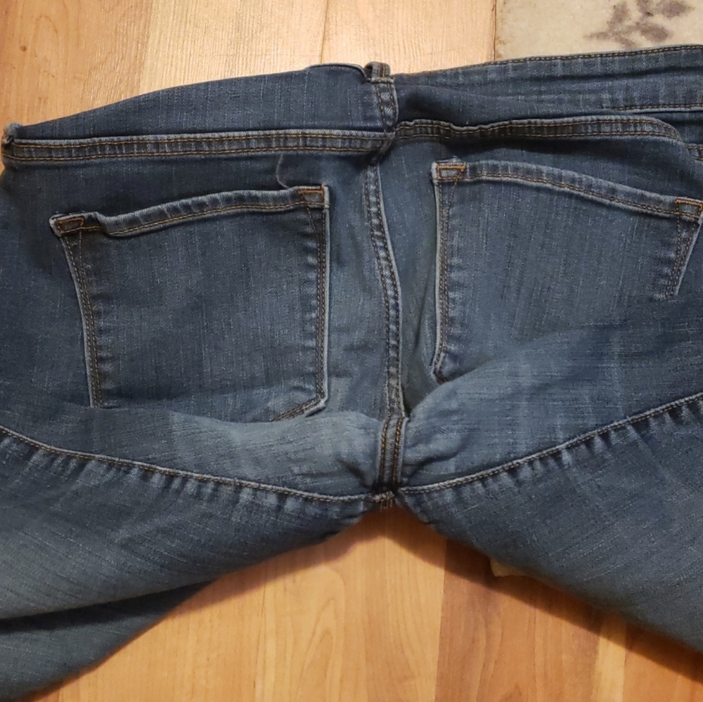 Old navy rockstar jeans - Picture 6 of 6